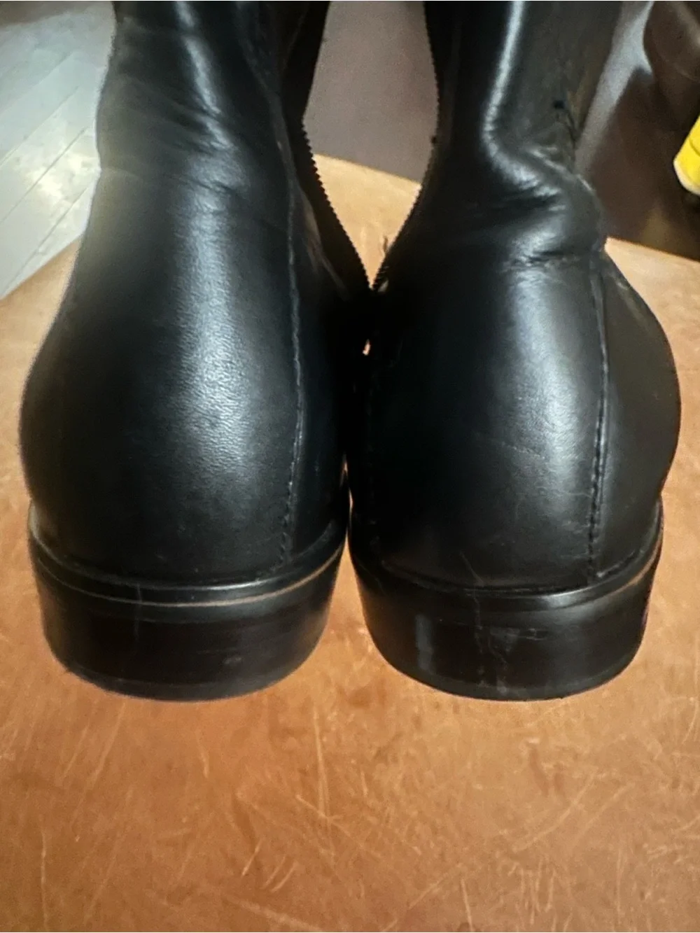 Corso Como sleek knee